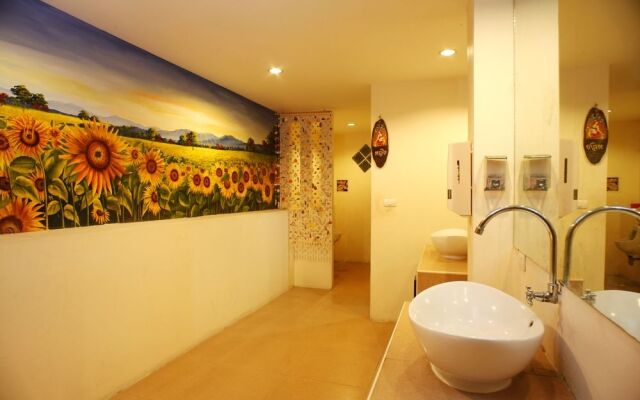 Bodega Koh Samui - Adults Only