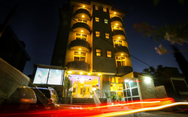 White House Addis Hotel