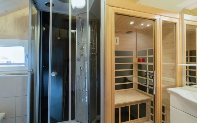 Lavish Chalet With Whirlpool