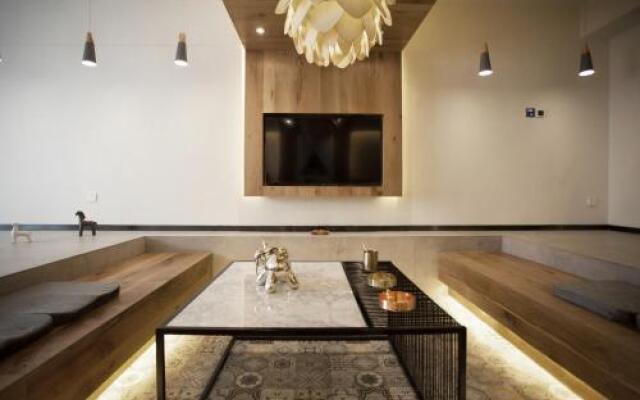 Xi'an 52 Hezi Hotel