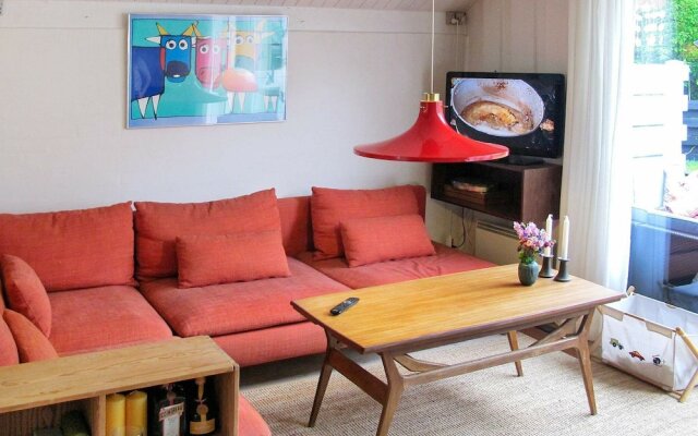 Seaside Holiday Home for 4 in Askeby