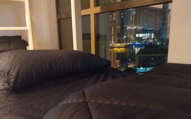 Urban Panda Hostel JBR Dubai