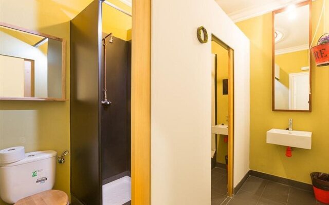 Hip Hostel