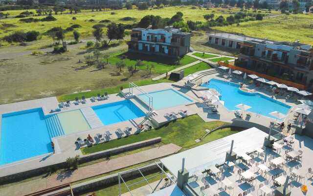 Gennadi Seaside Resort