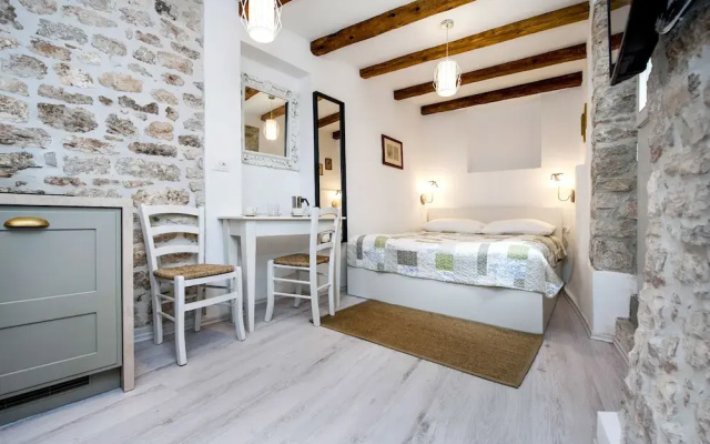Apartment and Studio CA 3 VIE