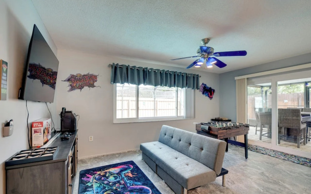 Home Near Werner-boyce & New Port Richey!