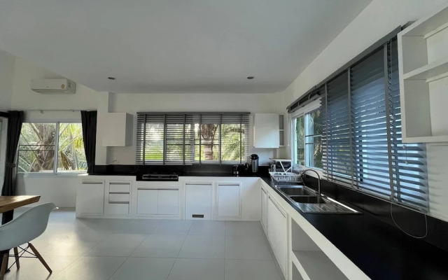 Tranquil Oasis in Taling Ngam 2-bedroom Pool Villa