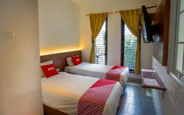 Point Inn by OYO Rooms