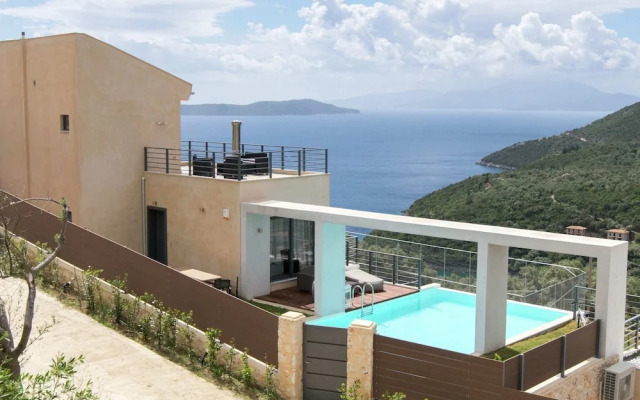 Modern Villa With Private Pool in Sivota