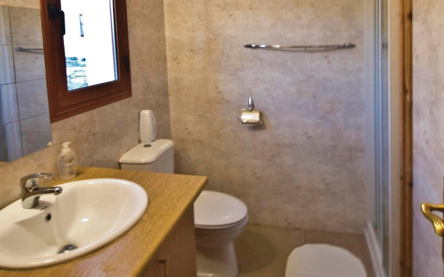 Lania Royal Oak Villa