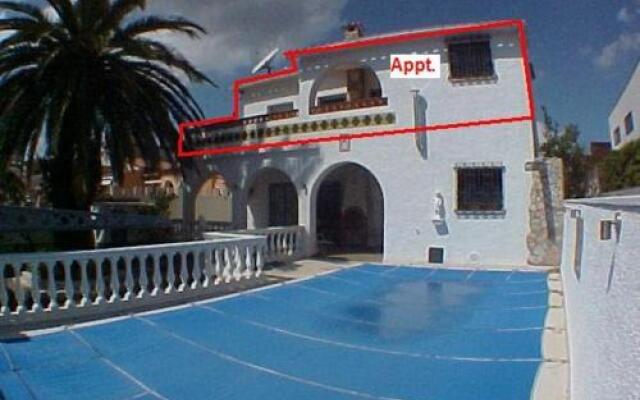 010 Segre Apt