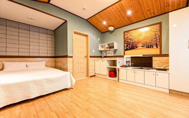 Gapyeong Calbongsan Pension
