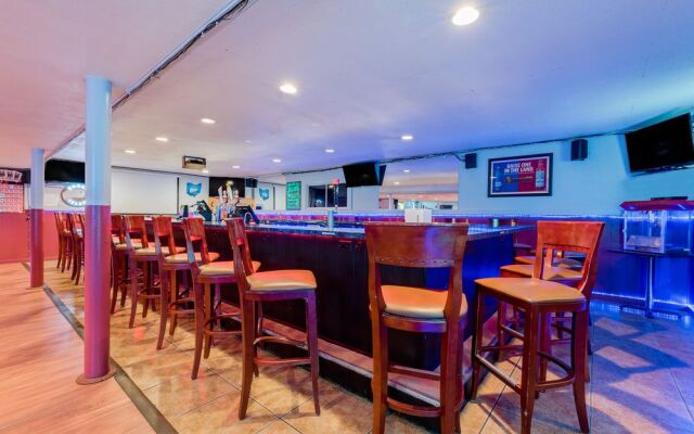 Ramada by Wyndham Cleveland Airport West