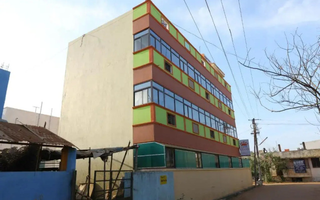DJR Grand By OYO Rooms
