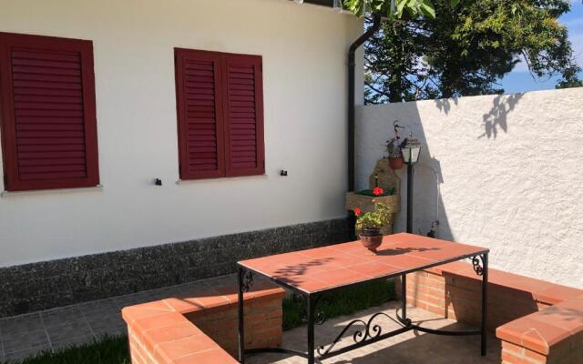 La Casa delle Ortensie Guest House