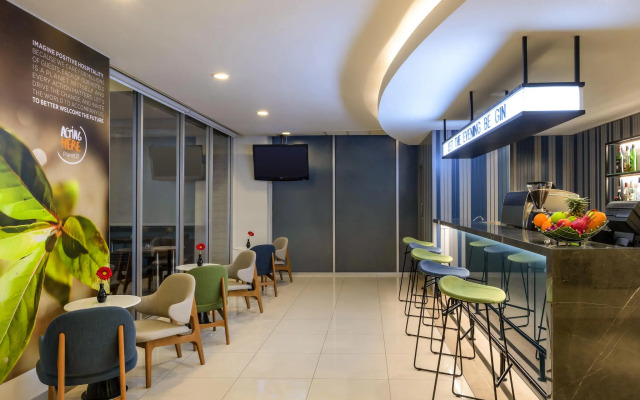 ibis Bangkok Sathorn