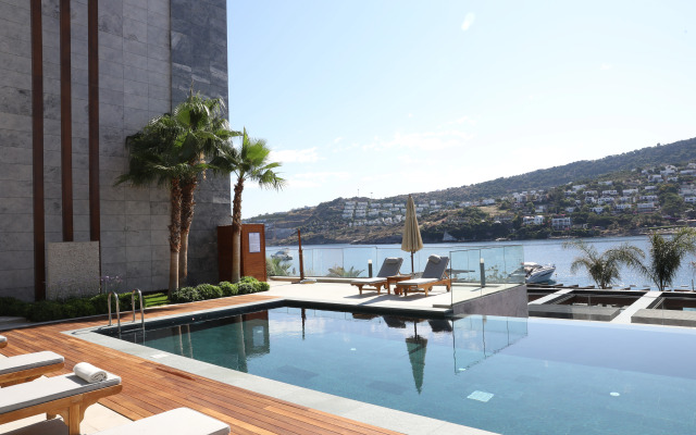 Mare Deluxe Residences & Villas