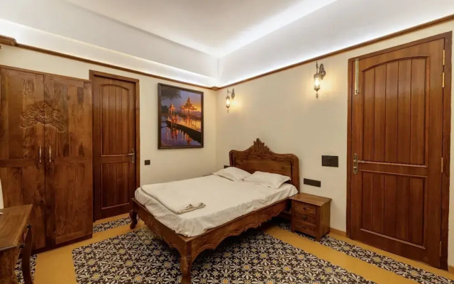 Ishaan Holiday Home