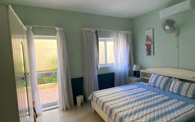 Ground Floor Maisonette In Birzebbugia