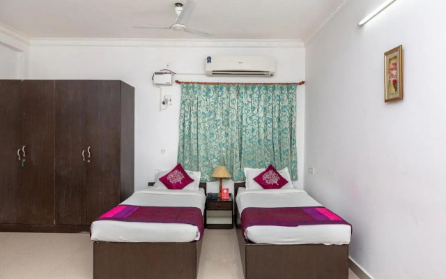 OYO 2140 Apartment Perungudi