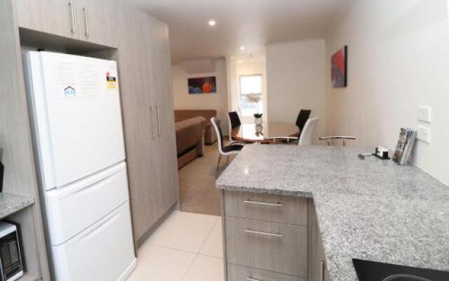 Central Hamilton Apartment on Vialou St