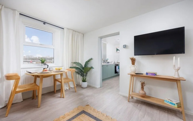 Luxury Ground Floor 2 bed Apartment