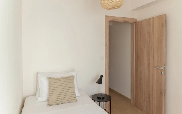 Saint Matthew Central Apartment by Senaon