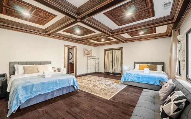 Stunning House wt 6Br 5bth SJ