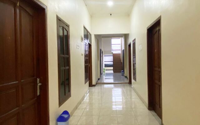 Kaja Guest House by Pesen Kamar