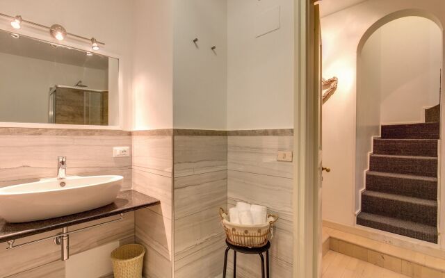 Trevi Miracle Suite