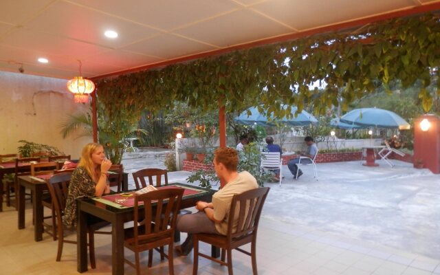 Eight Mentigi Guest House