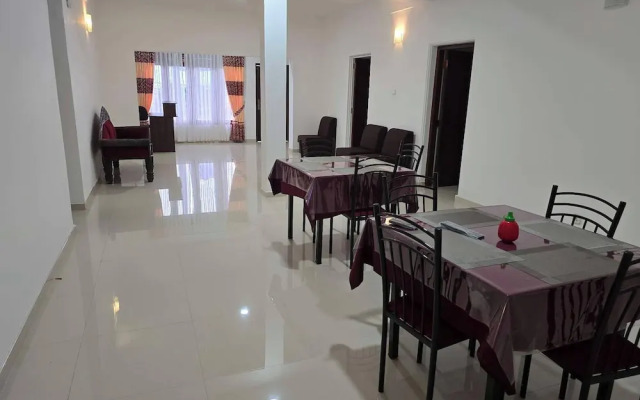 Room-kandy City View MPM Guest Room 3A2
