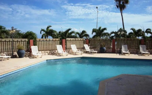 Clarion Hotel & Suites Curacao