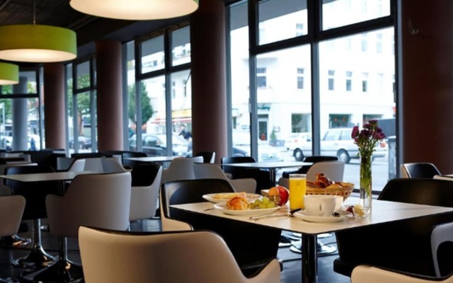 Smart Stay Hotel Berlin City - Hostel