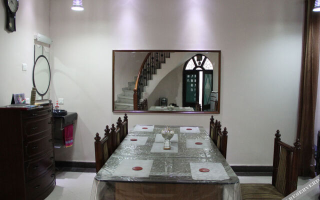 OYO Rooms Sai Temple Noida Sector 61