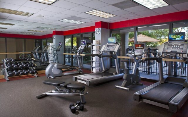 Courtyard by Marriott New Orleans Metairie