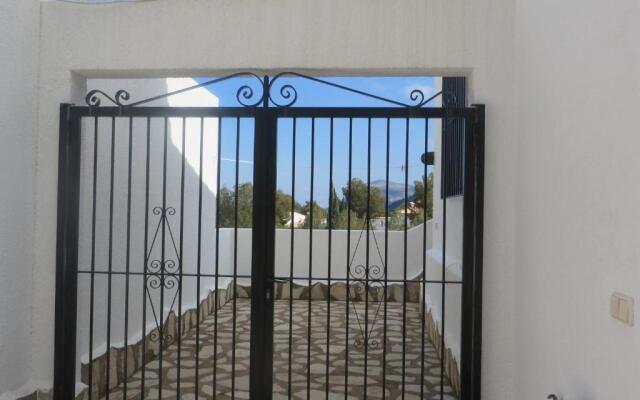 *Casa Anna L'Atzubia