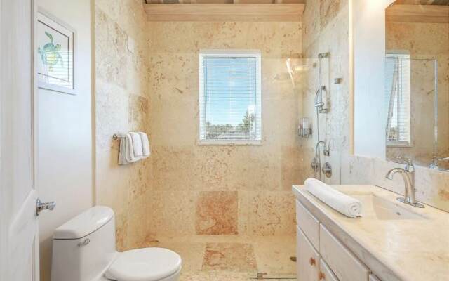 Wild Orchid 3BR by Eleuthera Vacation Rentals
