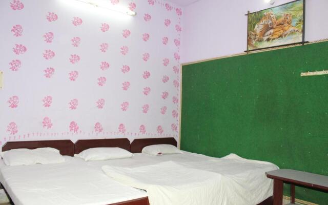 Hotel Raj Bed & Breakfast