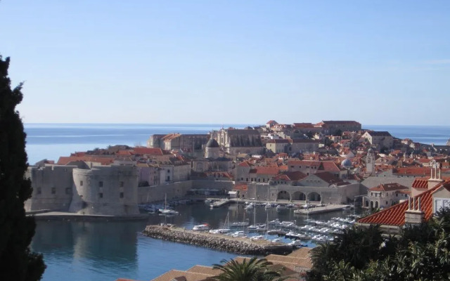 Apartments Banje Beach