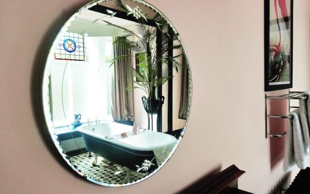 Little Robin Bed And Breakfast