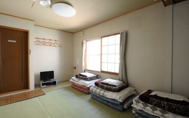 Sapporo Inn NADA - Hostel