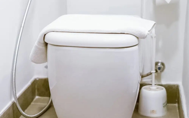 Perfect Studio That Sleeps 2 in JVC