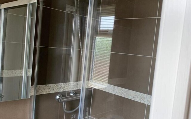Lodge 39 Luxury 2 Bedroom Lodge in Ely, Cambridge