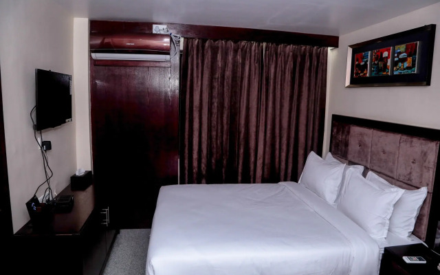Hotel The Raso