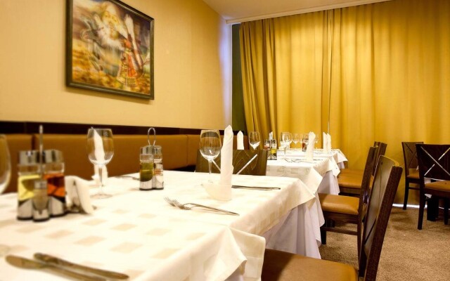 MURITE PARK Hotel - AZALIA BUILDING 4*