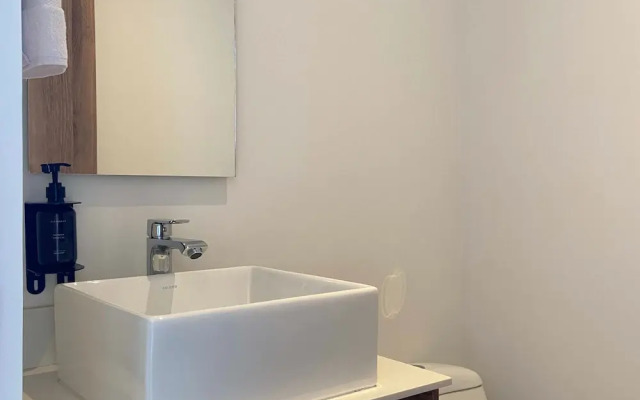 w Wonderful 1BR With Moder Balcony in Poblado