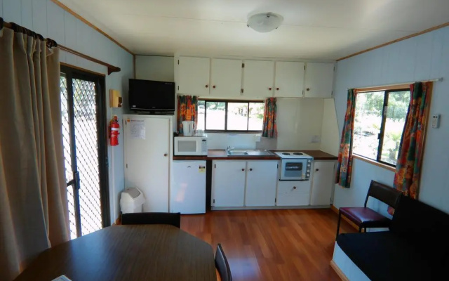 Zeehan Bush Camp