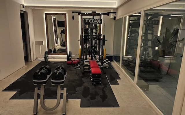 UG Neubau City Wohnung (optional Pool+Gym+2tes Bad extra buchbar)