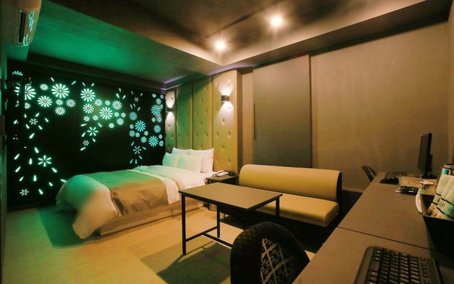 Hotel Form